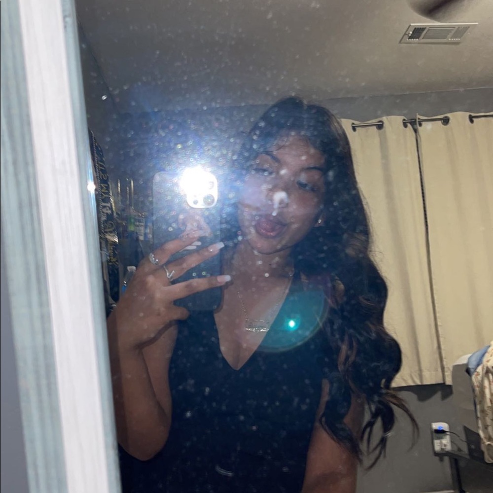 Meet your Posher, Daniela